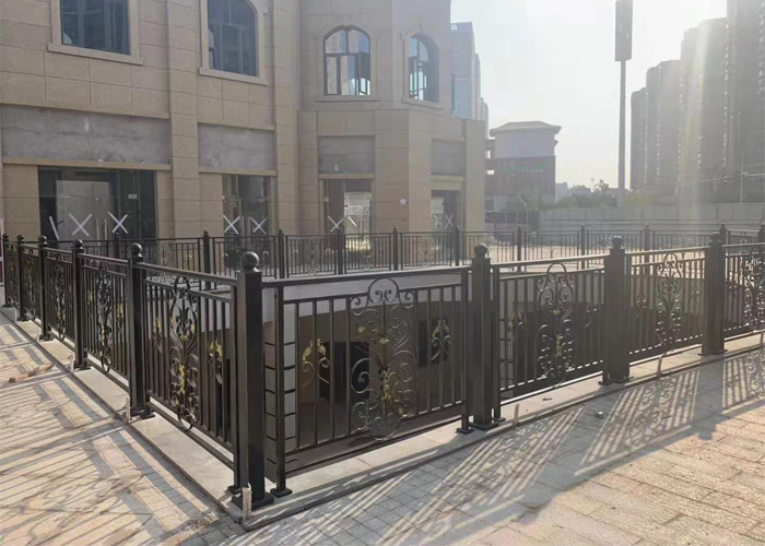 石城商业中心商场室外锌钢护栏扶手工程案例